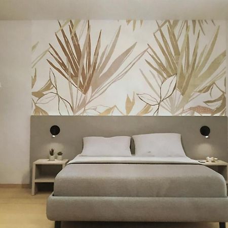 New Garden Hotel Torbole Sul Garda Exterior photo